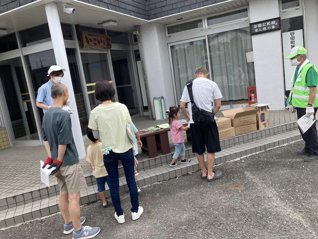 【きれいな街づくり１人の手から心から】