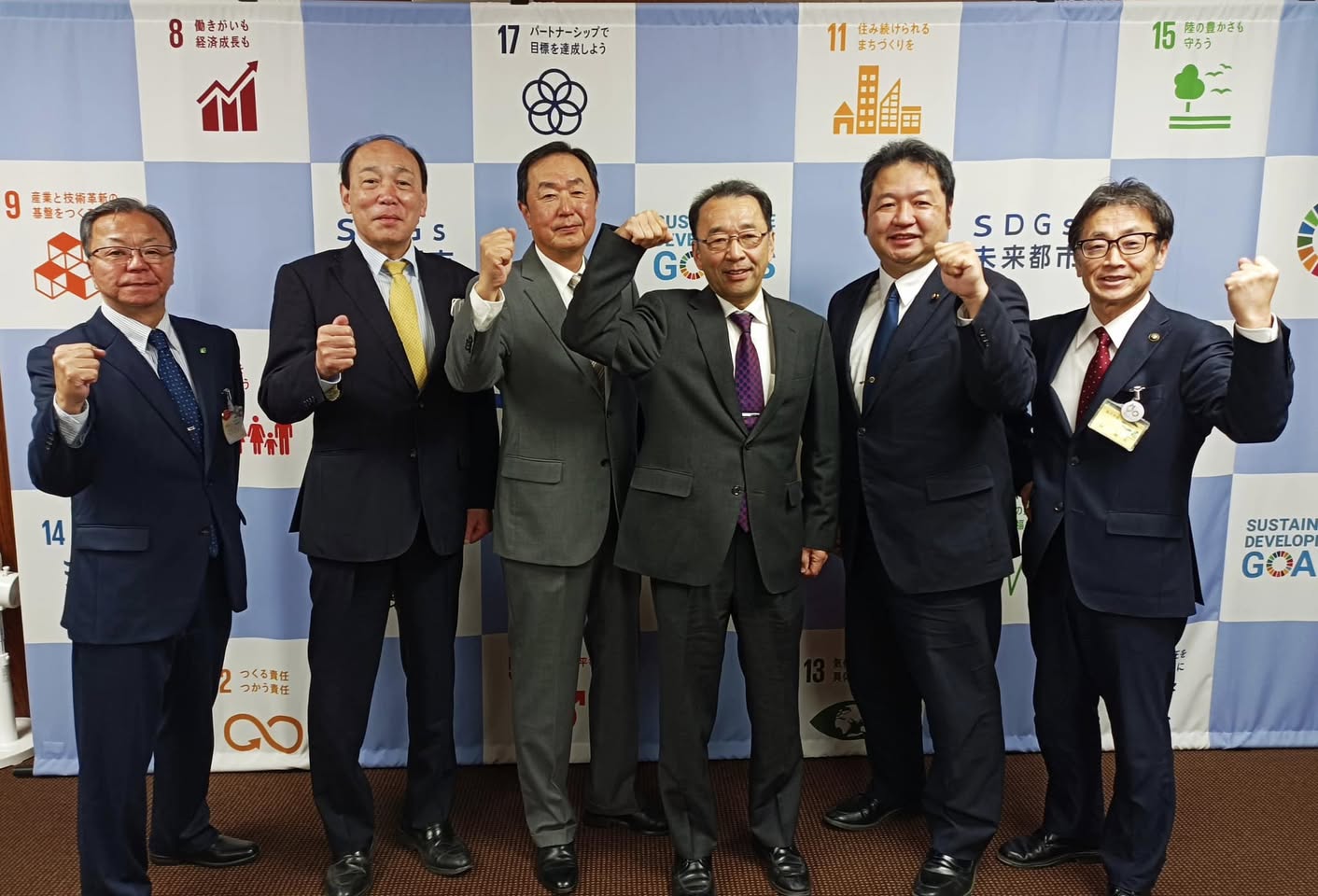 【令和６年度谷田町会新三役と市役所訪問】