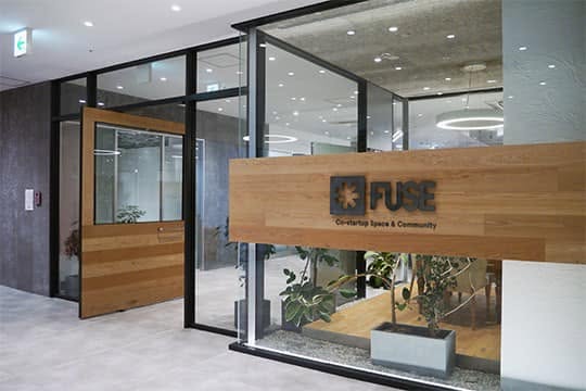 【人生を立ち止まって考える大学生とFUSEにて】