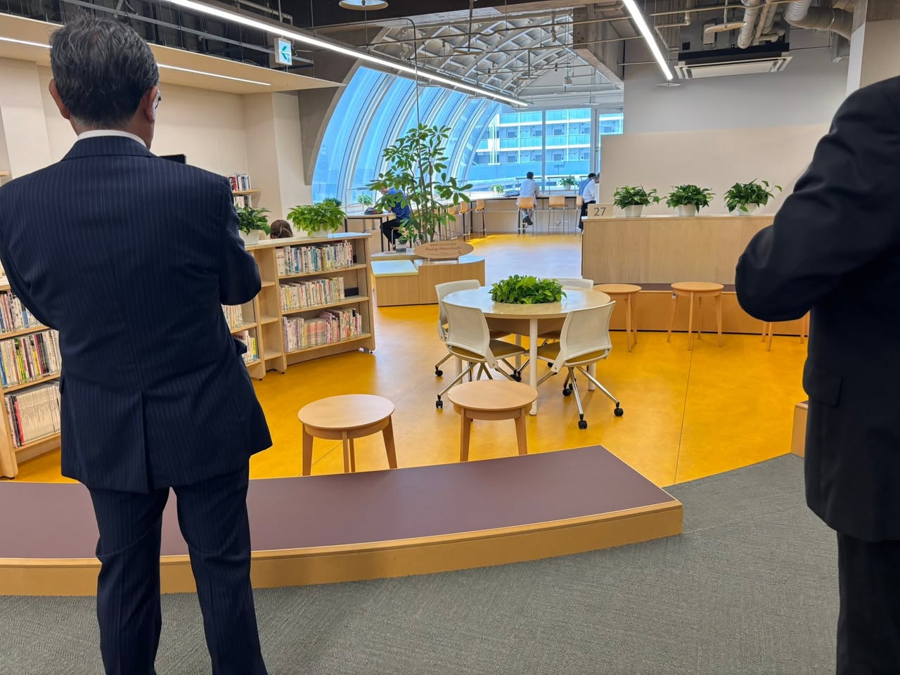 【施設も館長も〇〇も素晴らしい図書館📕】