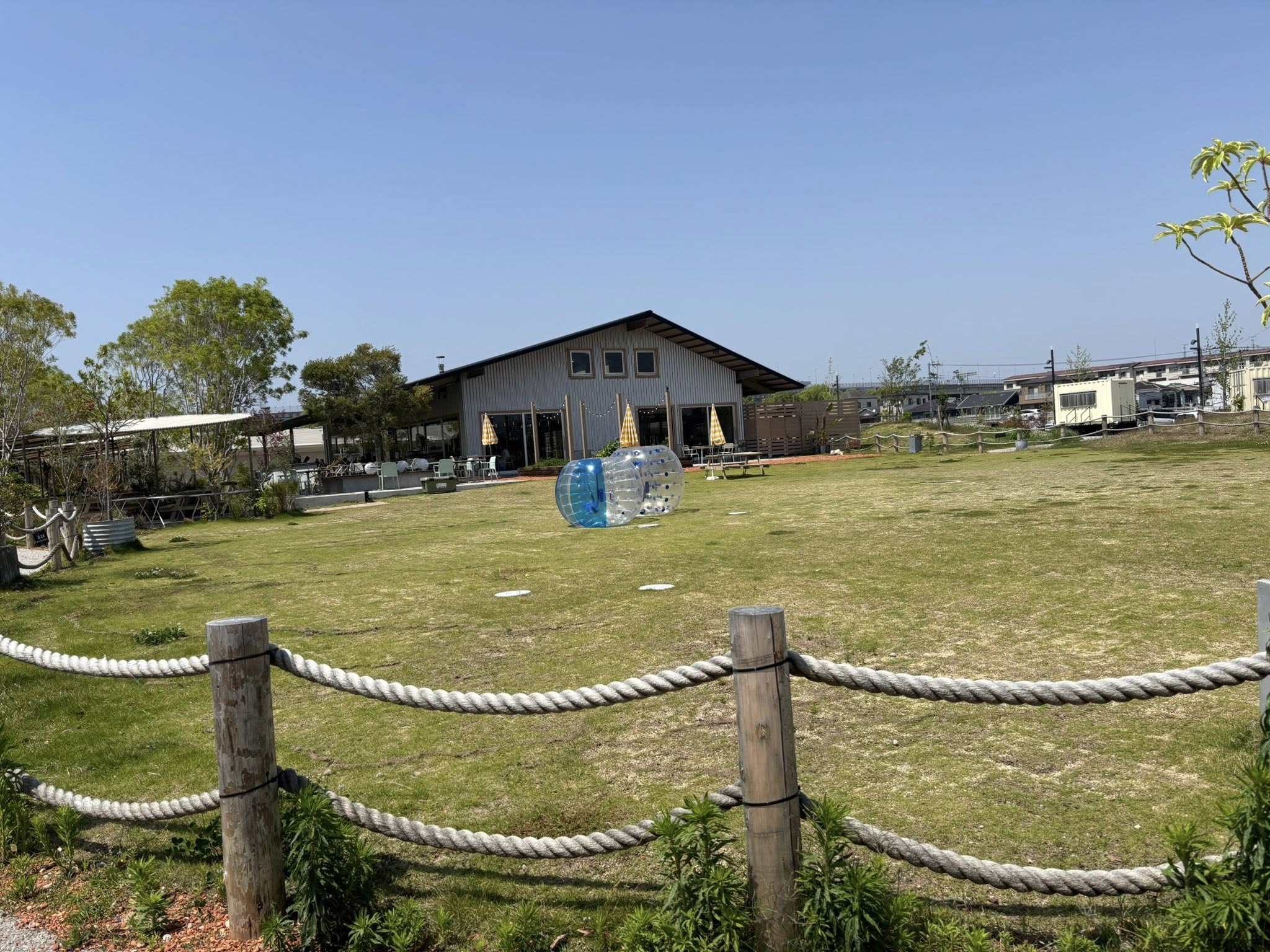 面積も人口も同じ街だからこそ…