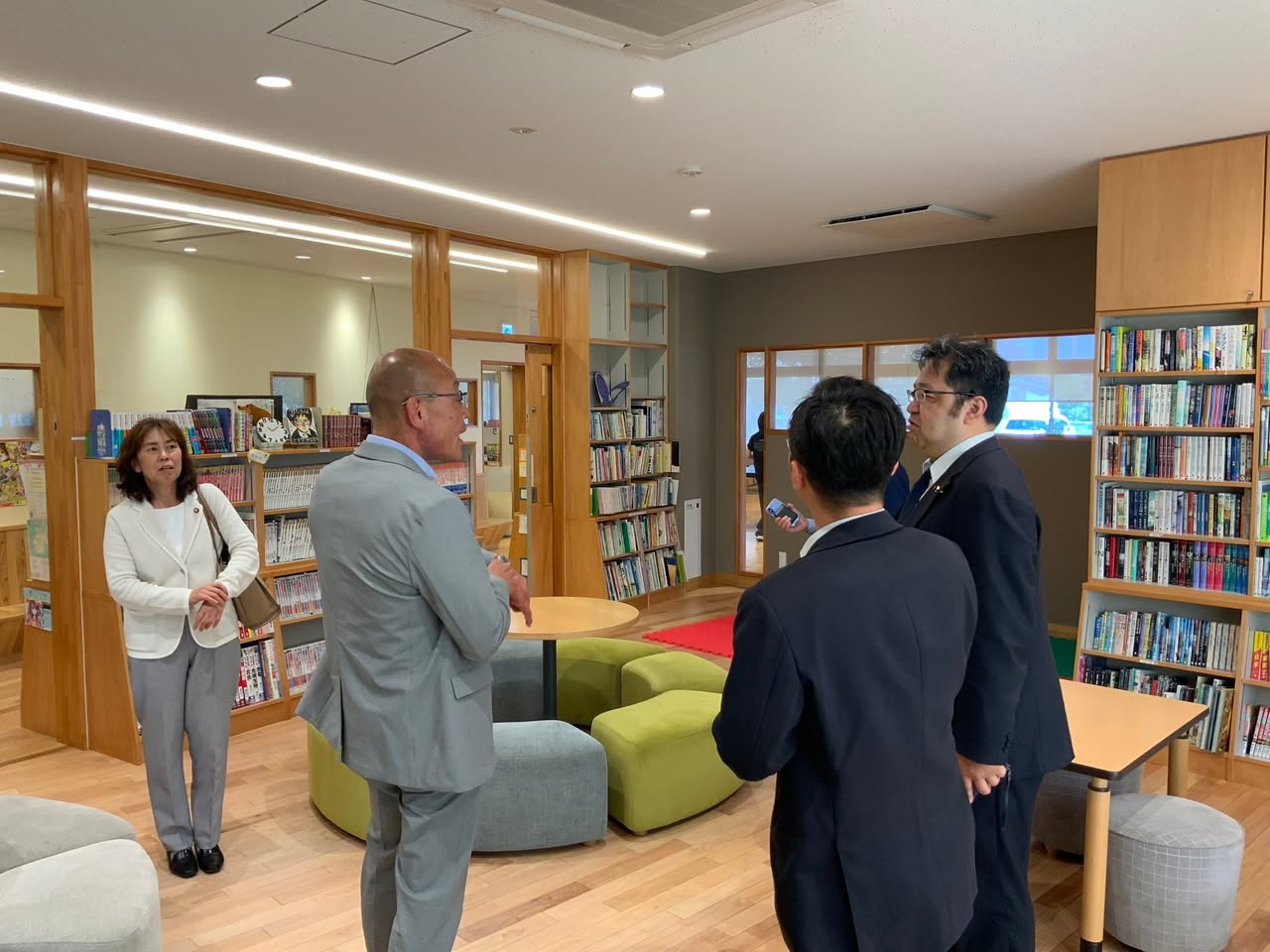 【知立市議会福祉教育委員会視察へ】