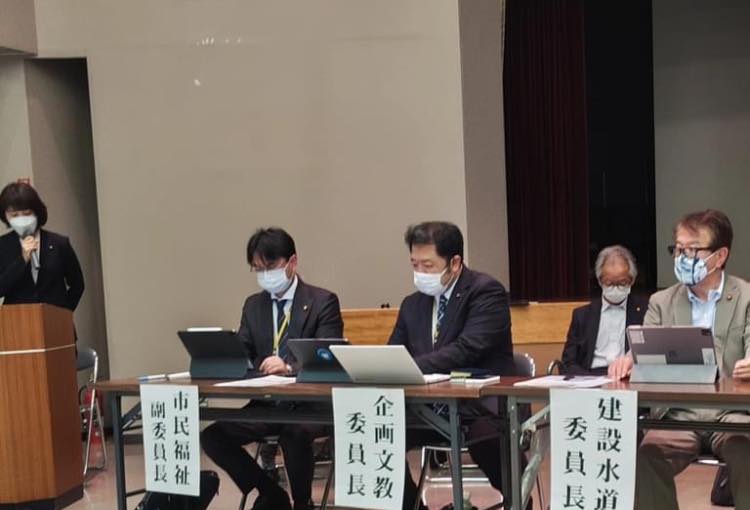 【第42回議会報告会が開催されました】